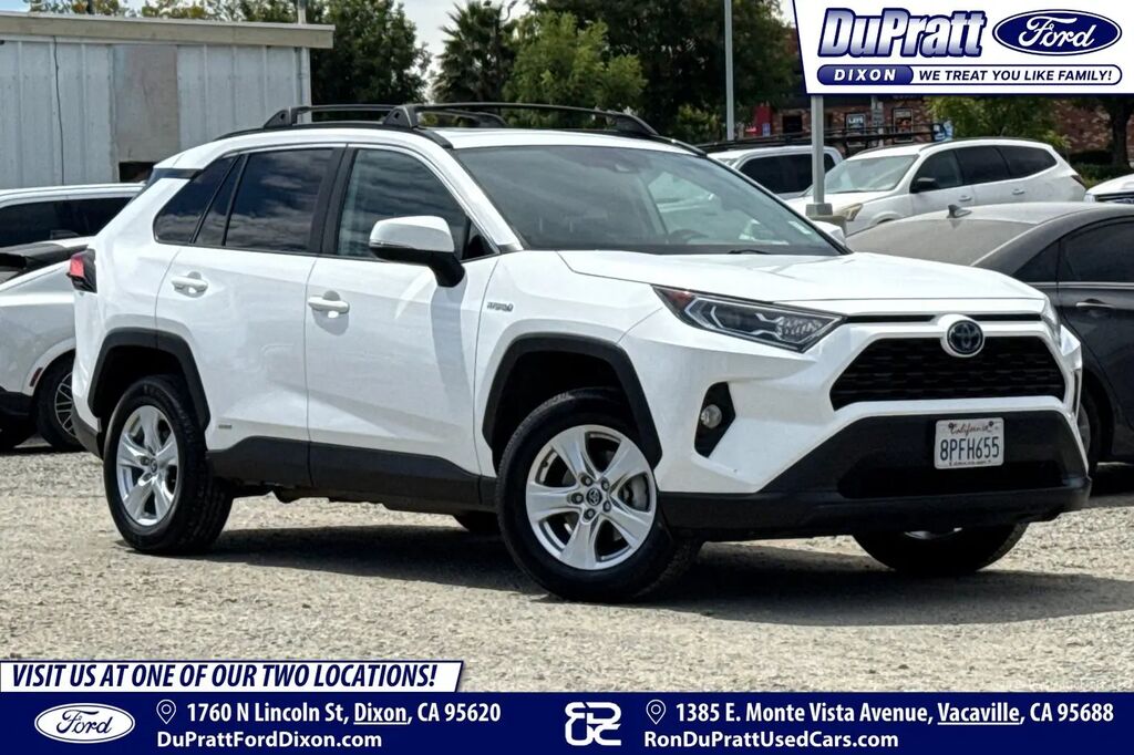 2020 Toyota RAV4 Hybrid XLE — photo 1 of 13
