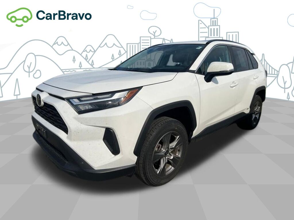 2025 Toyota RAV4 XLE — photo 1 of 7