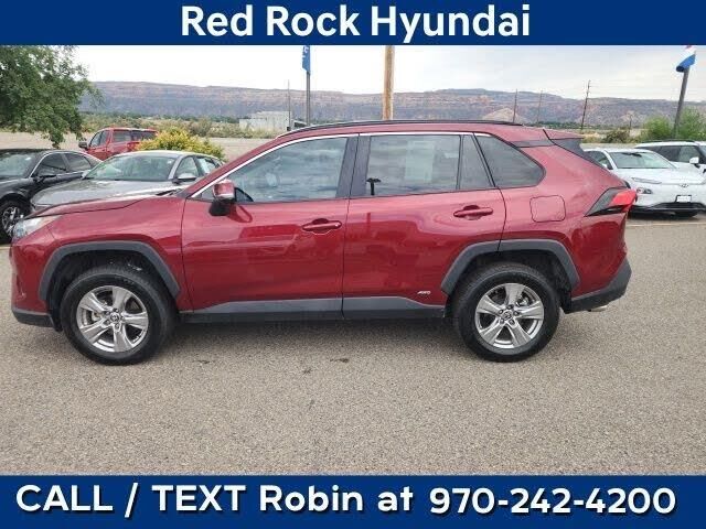 2024 Toyota RAV4 Hybrid XLE — photo 1 of 1