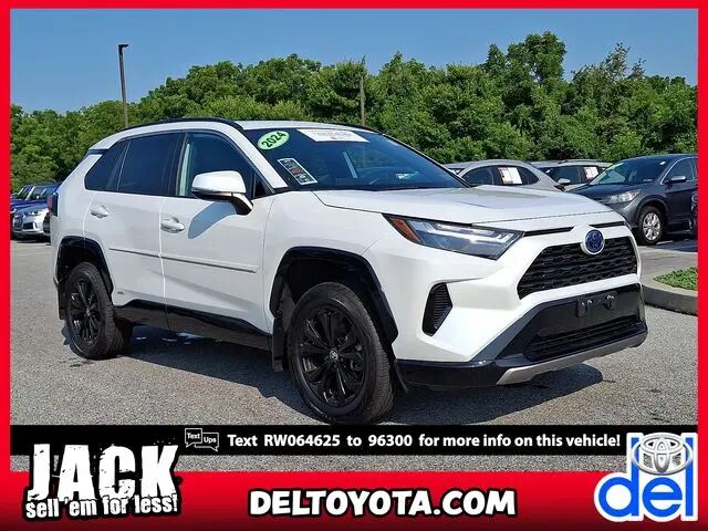 2024 Toyota RAV4 Hybrid SE