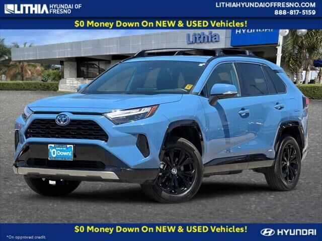 2024 Toyota RAV4 Hybrid SE