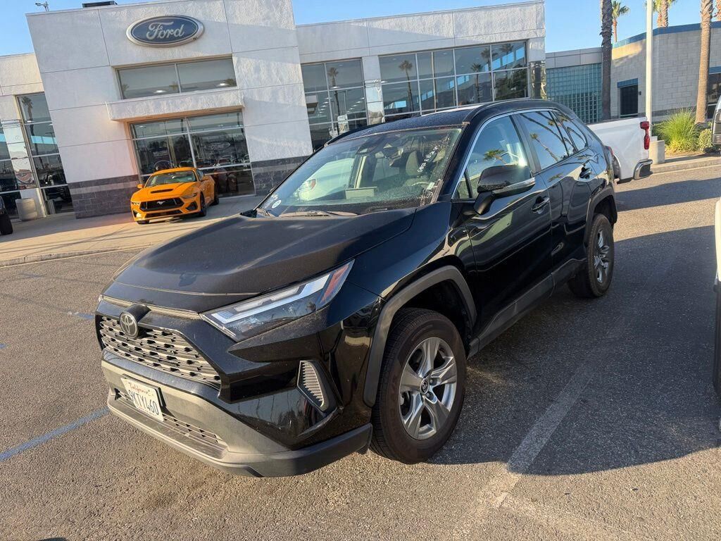2024 Toyota RAV4 XLE — photo 1 of 1