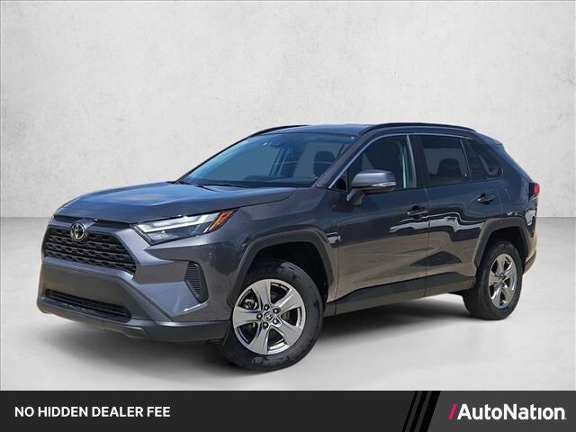 2025 Toyota RAV4 XLE — photo 1 of 13