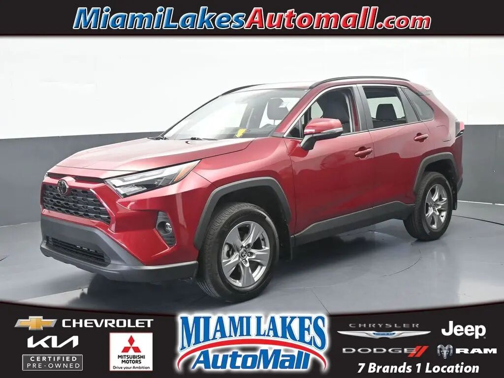 2025 Toyota RAV4 XLE — photo 1 of 13