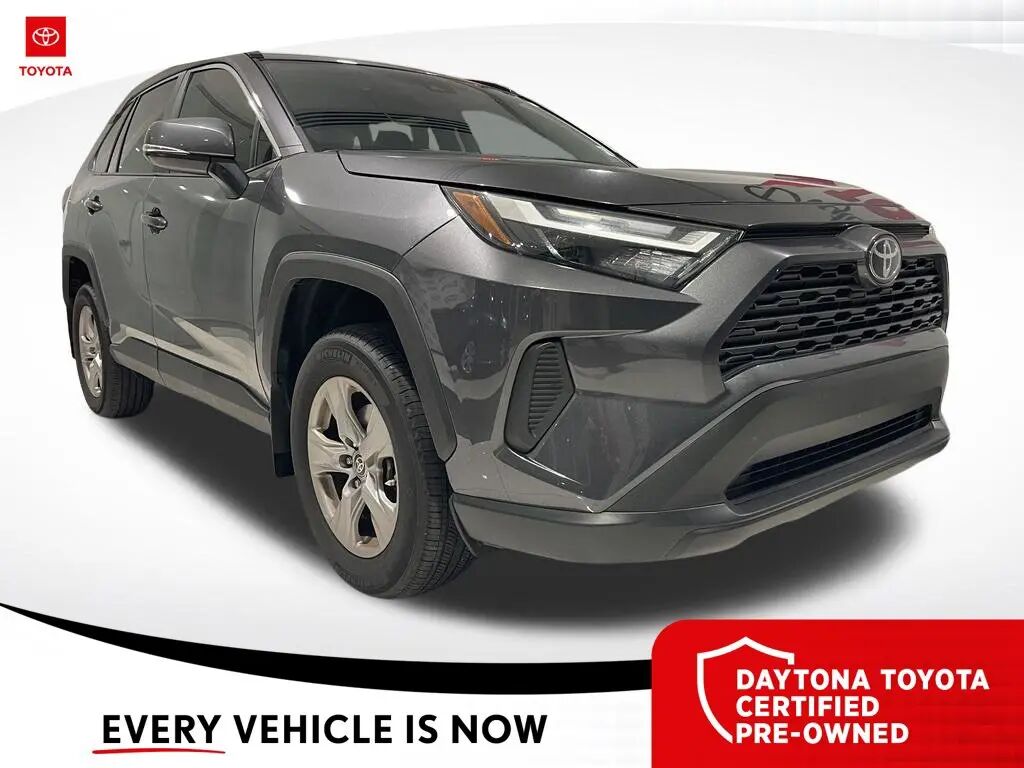 2025 Toyota RAV4 XLE — photo 1 of 10