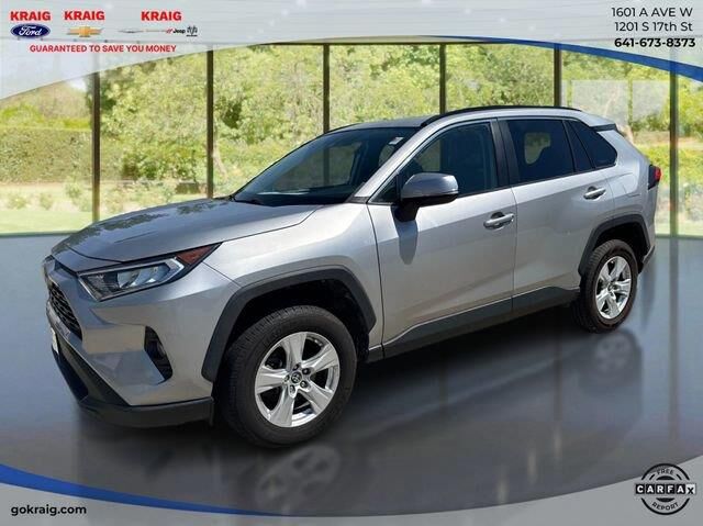 2019 Toyota RAV4 XLE — photo 1 of 26