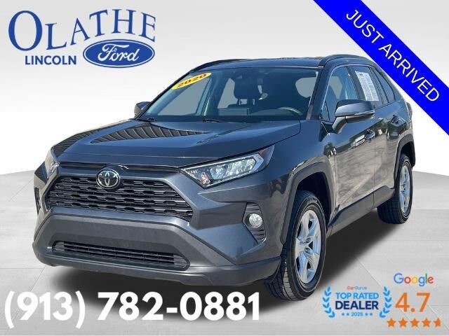 2020 Toyota RAV4 XLE — photo 1 of 12