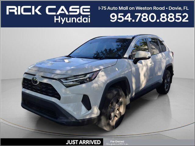 2024 Toyota RAV4 XLE