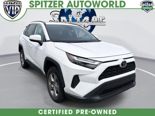 2024 Toyota RAV4 XLE — photo 1 of 13