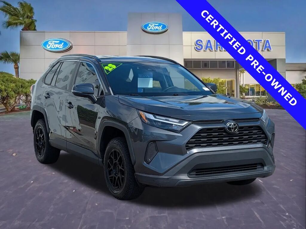 2023 Toyota RAV4 XLE — photo 1 of 13
