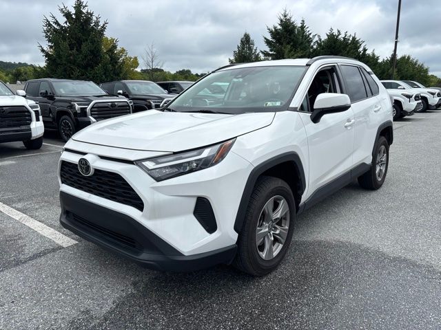 2024 Toyota RAV4 XLE — photo 1 of 4