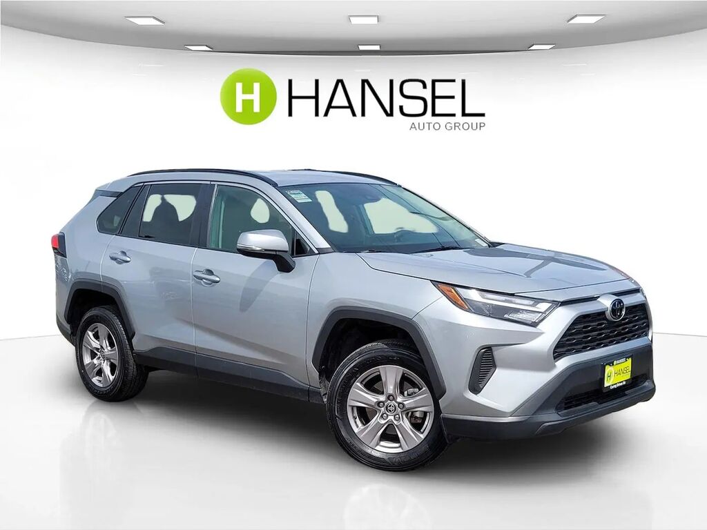2025 Toyota RAV4 XLE — photo 1 of 13