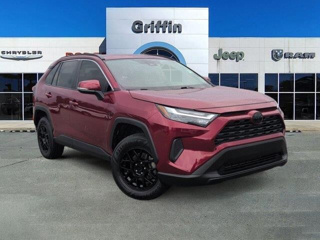 2023 Toyota RAV4 XLE — photo 1 of 26