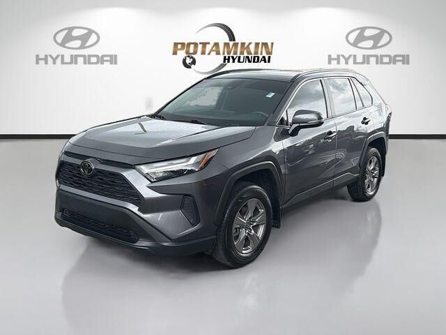 2024 Toyota RAV4 XLE — photo 1 of 13