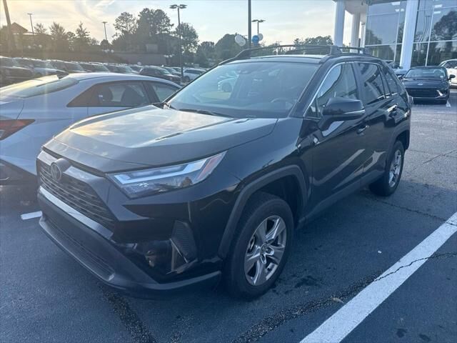 2023 Toyota RAV4 XLE — photo 1 of 7