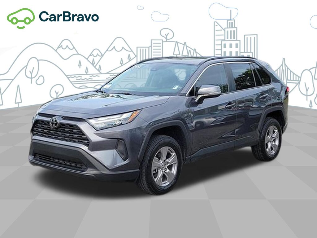 2025 Toyota RAV4 XLE — photo 1 of 6