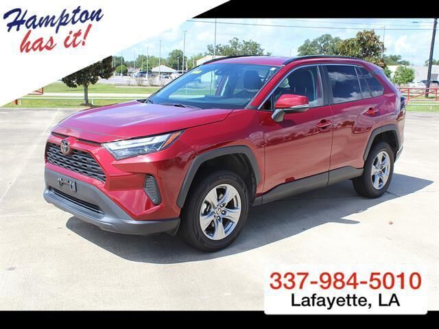 2025 Toyota RAV4 XLE — photo 1 of 39