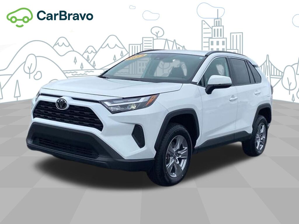 2025 Toyota RAV4 XLE — photo 1 of 6
