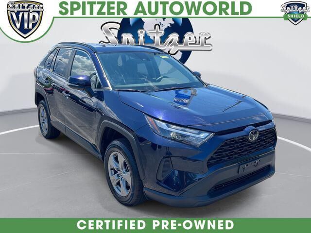 2025 Toyota RAV4 XLE — photo 1 of 13