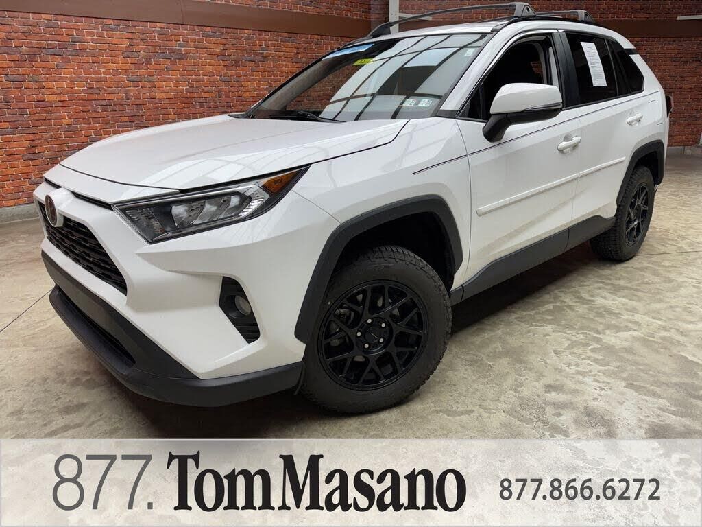 2021 Toyota RAV4 XLE — photo 1 of 1