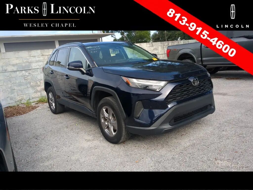 2022 Toyota RAV4 XLE — photo 1 of 13