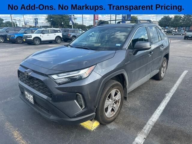 2025 Toyota RAV4 XLE — photo 1 of 26