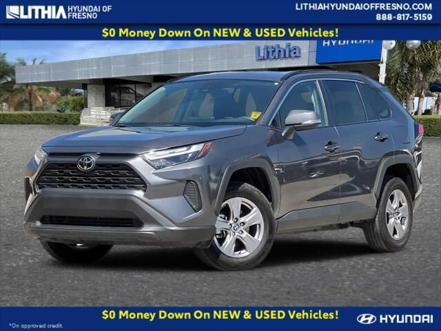 2025 Toyota RAV4 XLE — photo 1 of 13