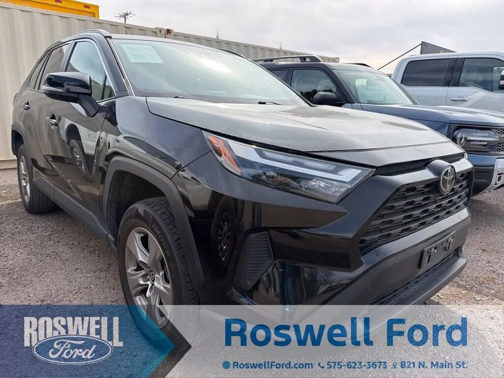 2025 Toyota RAV4 XLE — photo 1 of 5