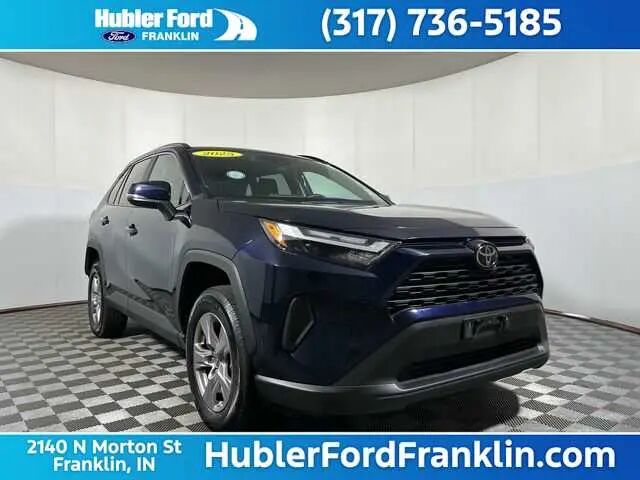 2025 Toyota RAV4 XLE — photo 1 of 13