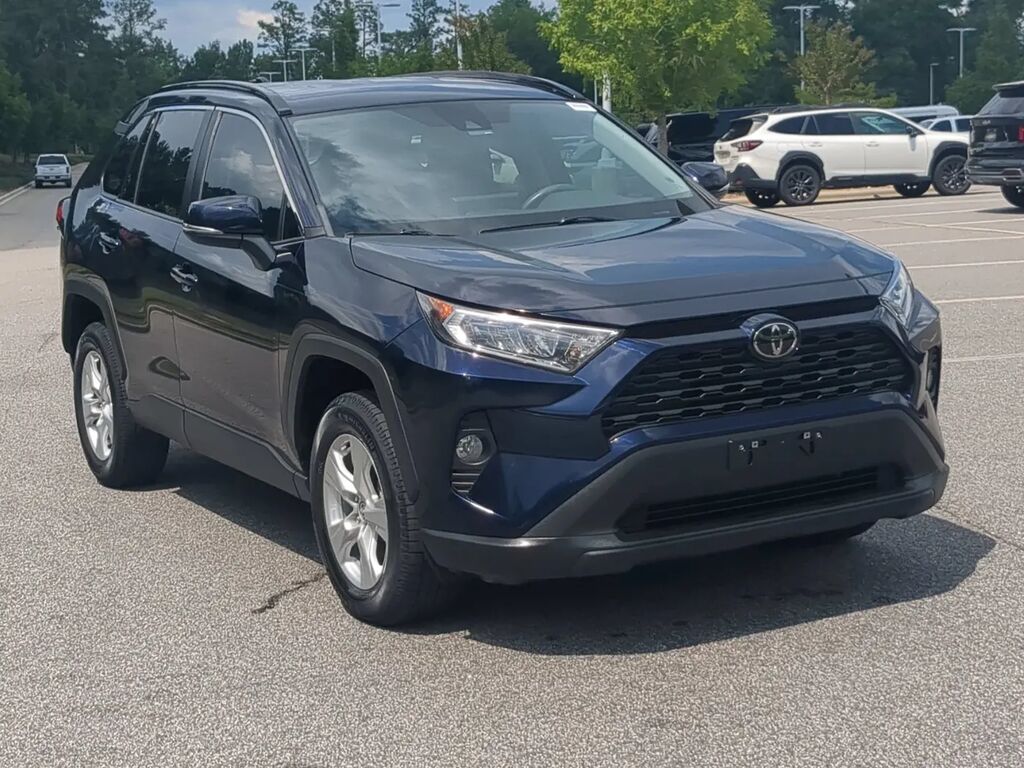 2021 Toyota RAV4 XLE — photo 1 of 13