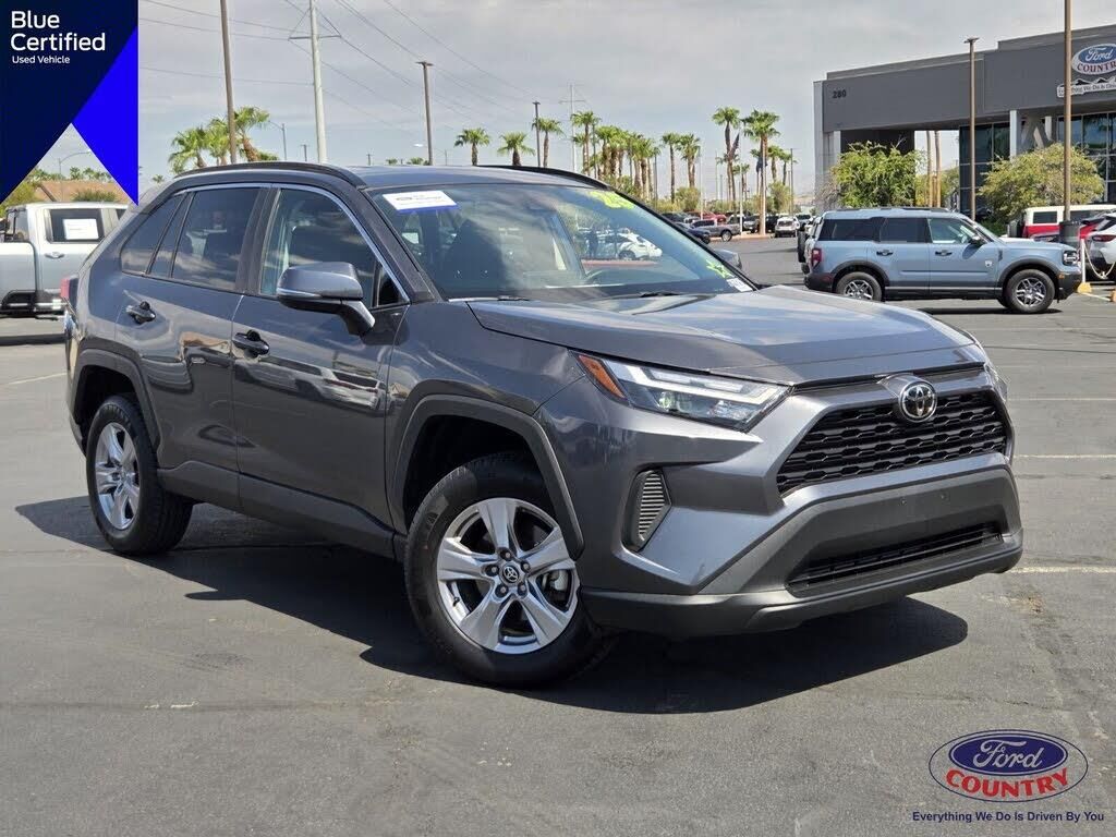 2025 Toyota RAV4 XLE — photo 1 of 1