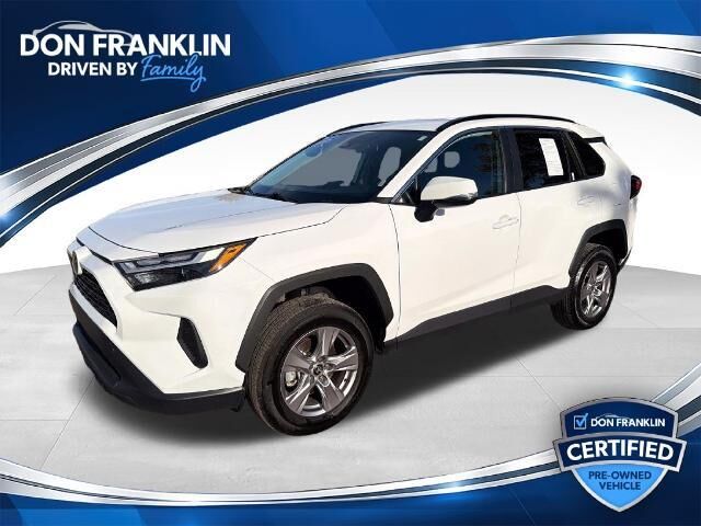 2025 Toyota RAV4 XLE