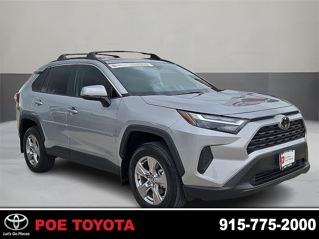 2025 Toyota RAV4 XLE — photo 1 of 12