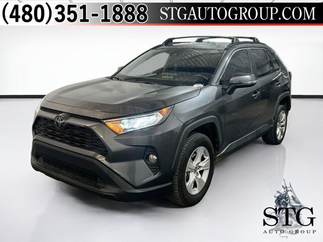 2021 Toyota RAV4 XLE — photo 1 of 13