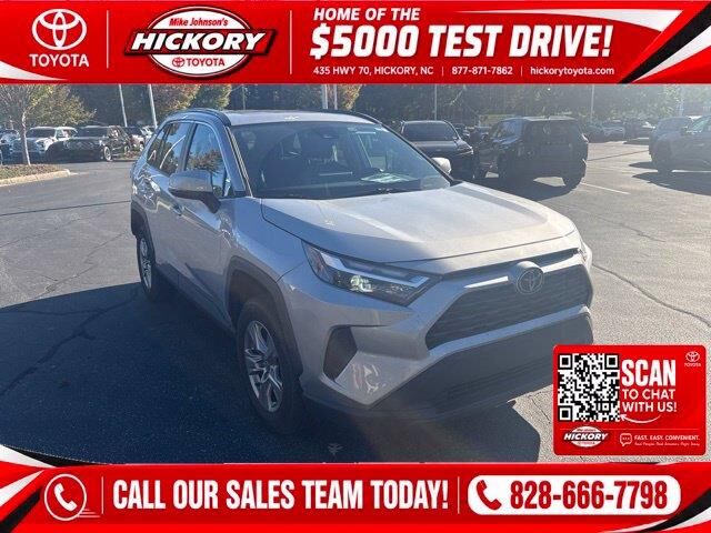 2022 Toyota RAV4 XLE
