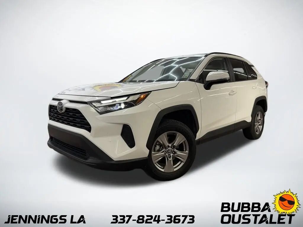 2023 Toyota RAV4 XLE — photo 1 of 13