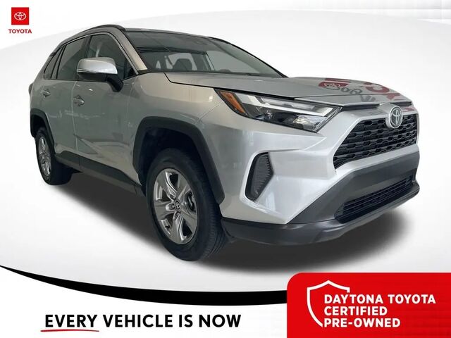 2025 Toyota RAV4 XLE