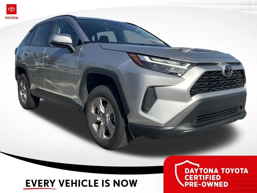 2025 Toyota RAV4 XLE — photo 1 of 36
