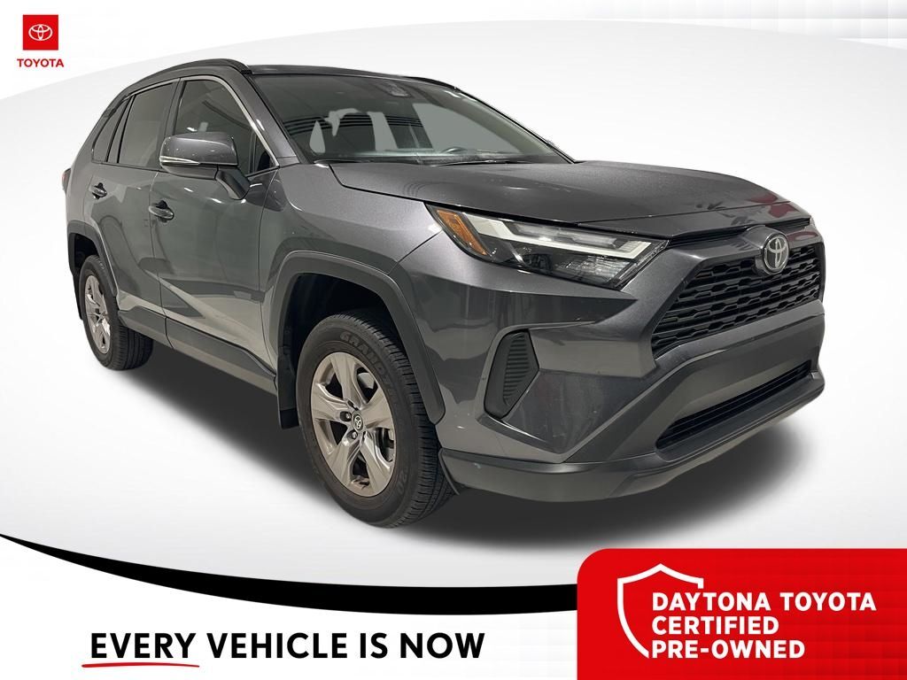 2025 Toyota RAV4 XLE — photo 1 of 13