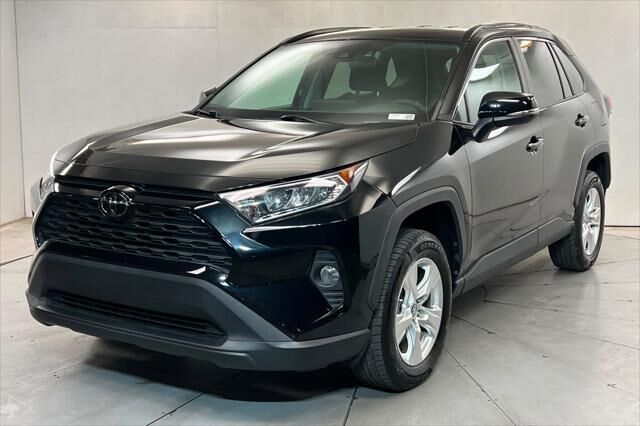 2021 Toyota RAV4 XLE — photo 1 of 13