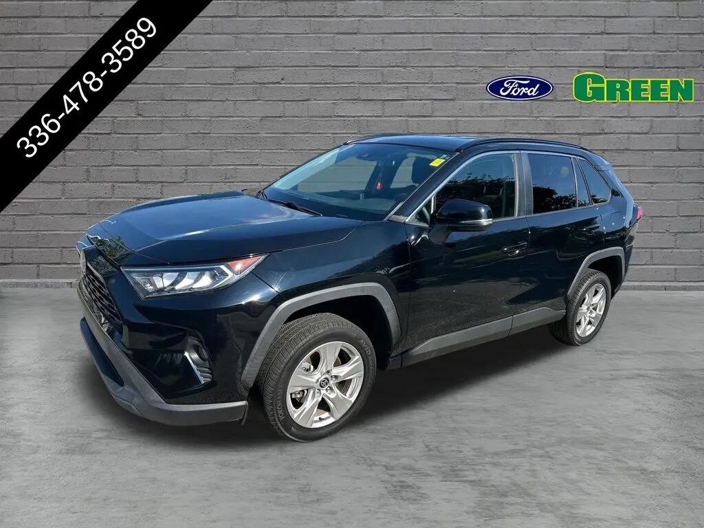 2021 Toyota RAV4 XLE — photo 1 of 37