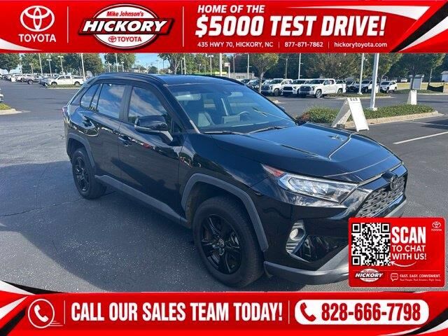 2021 Toyota RAV4 XLE — photo 1 of 8