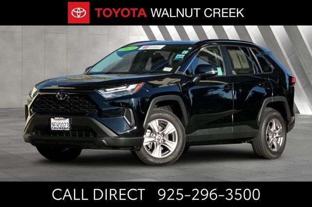 2023 Toyota RAV4 XLE