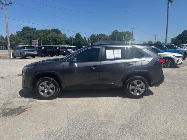 2024 Toyota RAV4 XLE — photo 1 of 40