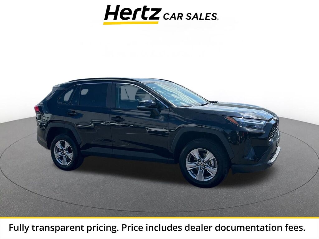 2025 Toyota RAV4 XLE — photo 1 of 13