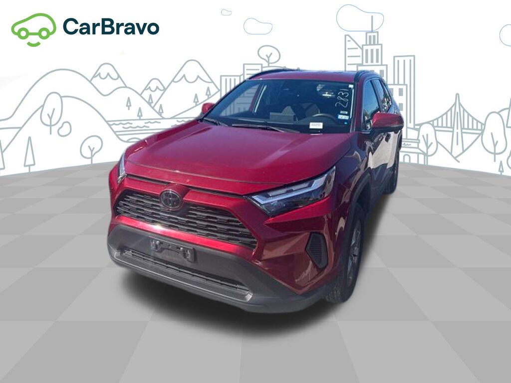 2025 Toyota RAV4 XLE — photo 1 of 7