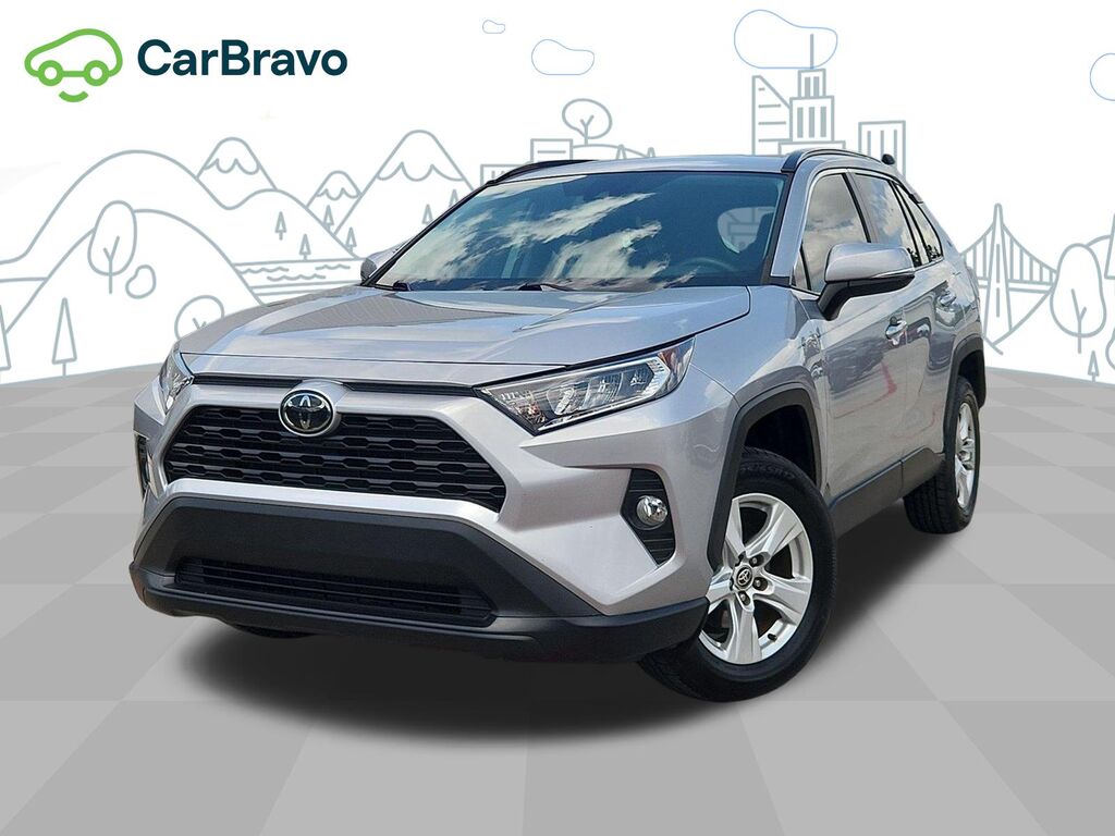 2021 Toyota RAV4 XLE — photo 1 of 7