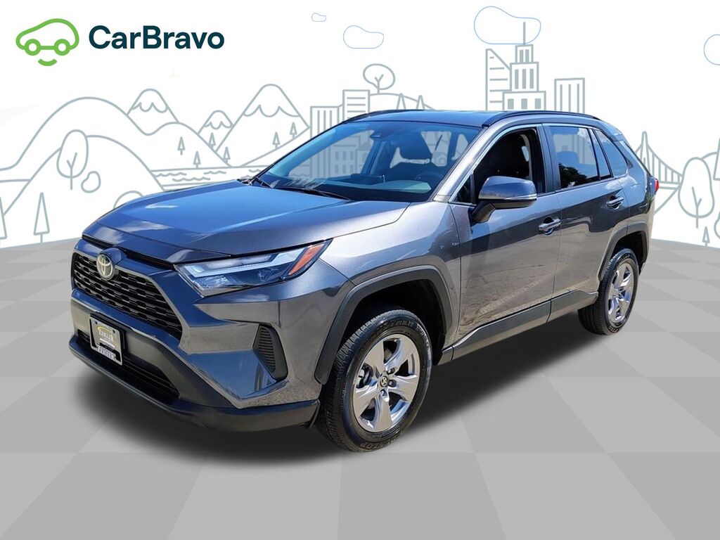 2025 Toyota RAV4 XLE — photo 1 of 7