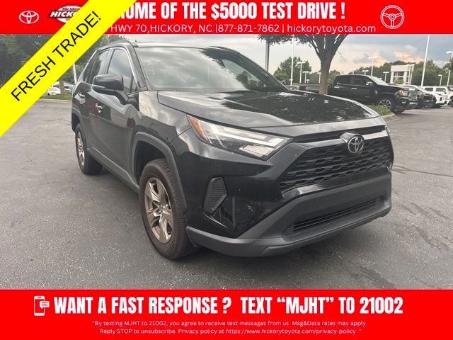2022 Toyota RAV4 XLE — photo 1 of 13
