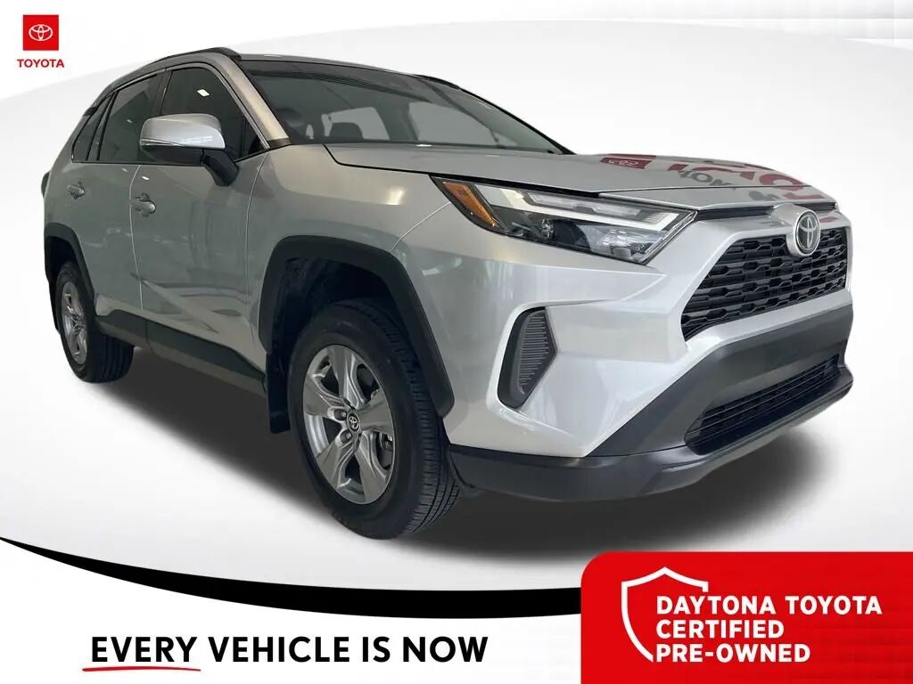 2024 Toyota RAV4 XLE — photo 1 of 13